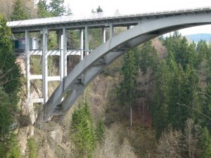 Brückenbogen der Echelsbacher Brücke